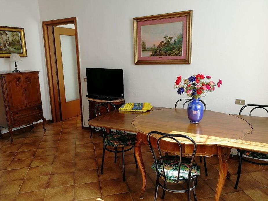 Villa Cardano Maccagno Close To Every Destination Exterior foto